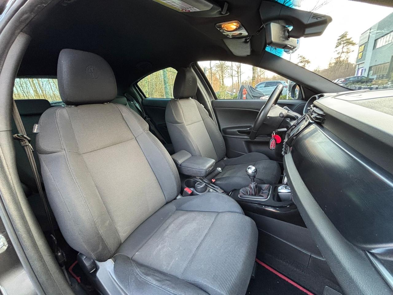 Alfa Romeo Giulietta 2.0 JTDm-2 140 CV Distinctive