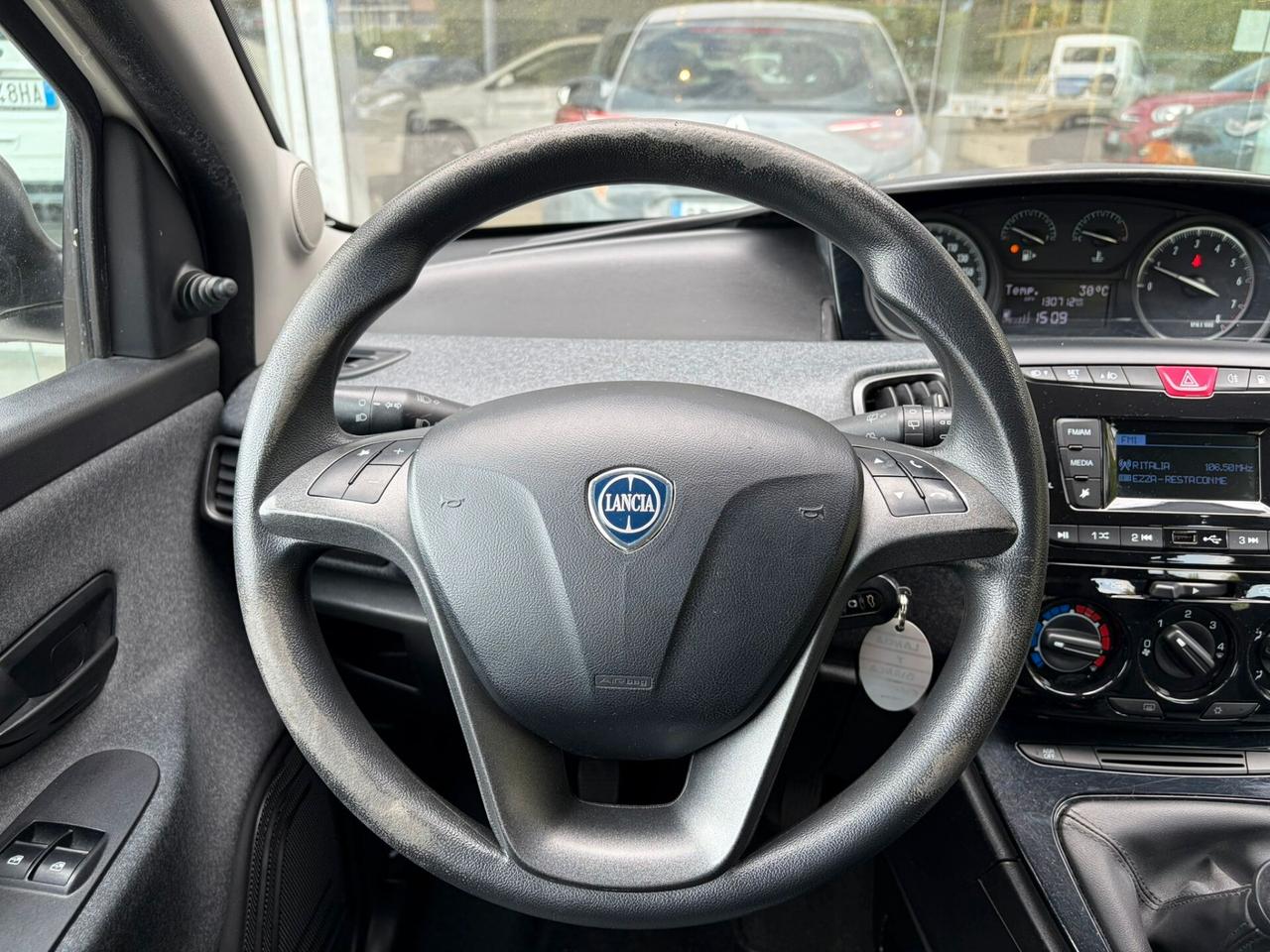 Lancia Ypsilon 1.2 69 CV 5 porte GPL Ecochic Elefantino Blu