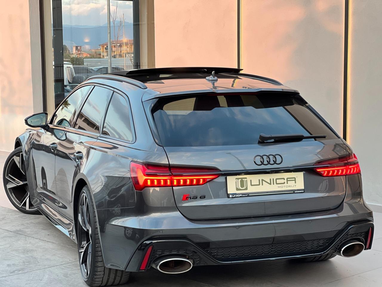 Audi RS6 RS 6 Avant 4.0 TFSI V8 quattro tiptronic Performance