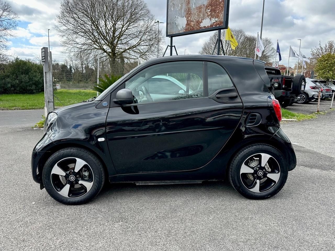 Smart ForTwo EQ Passion SERVEICE MERCEDES Batteria Nuova Permute Rate Garantita
