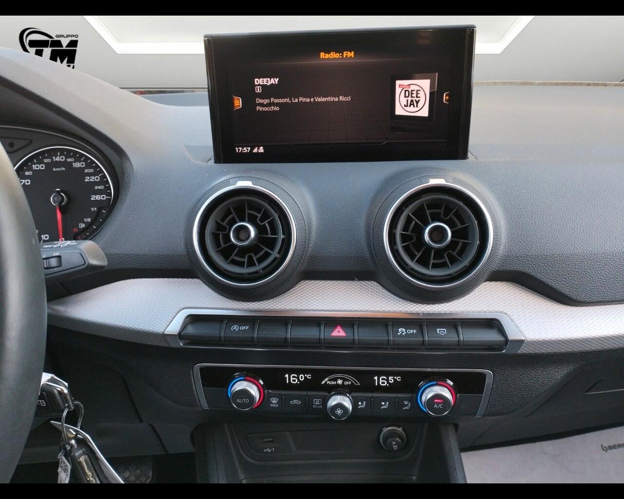 AUDI Q2 Q2 30 TDI S tronic Business