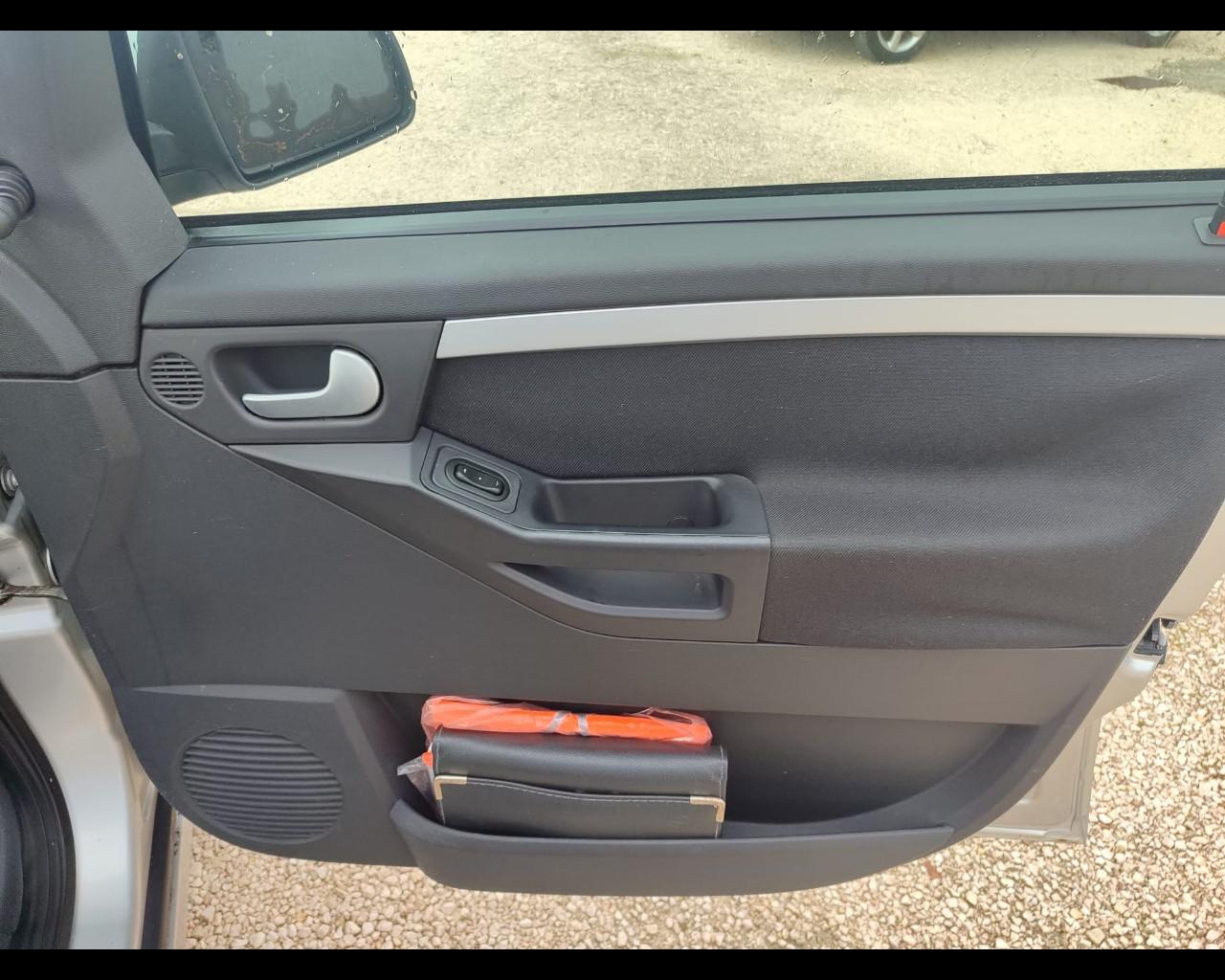 OPEL Meriva 1ª serie - Meriva 1.6 16V Club