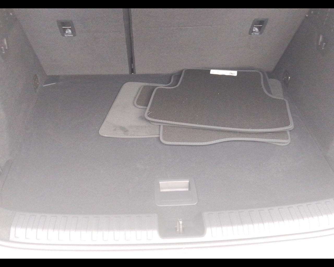 AUDI A3 4ª serie - A3 SPB 30 g-tron S tronic S line edition