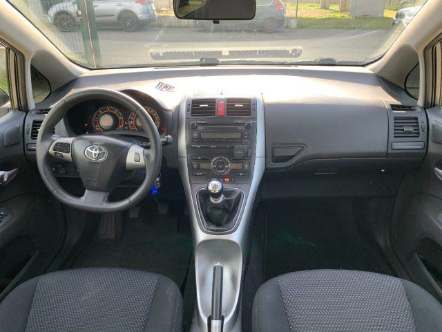 TOYOTA Auris 2.0 D-4D DPF 5 porte Sol