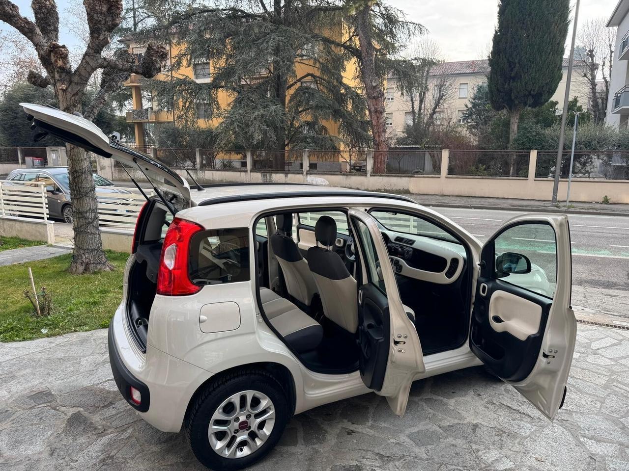 FIAT PANDA 1.2 LOUNGE UNIPROPRIETARIO NEOPAT.