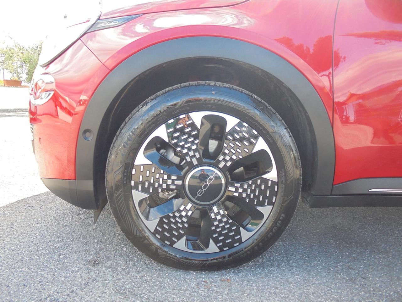 Fiat 600 Hybrid 110 CV DCT MHEV La Prima