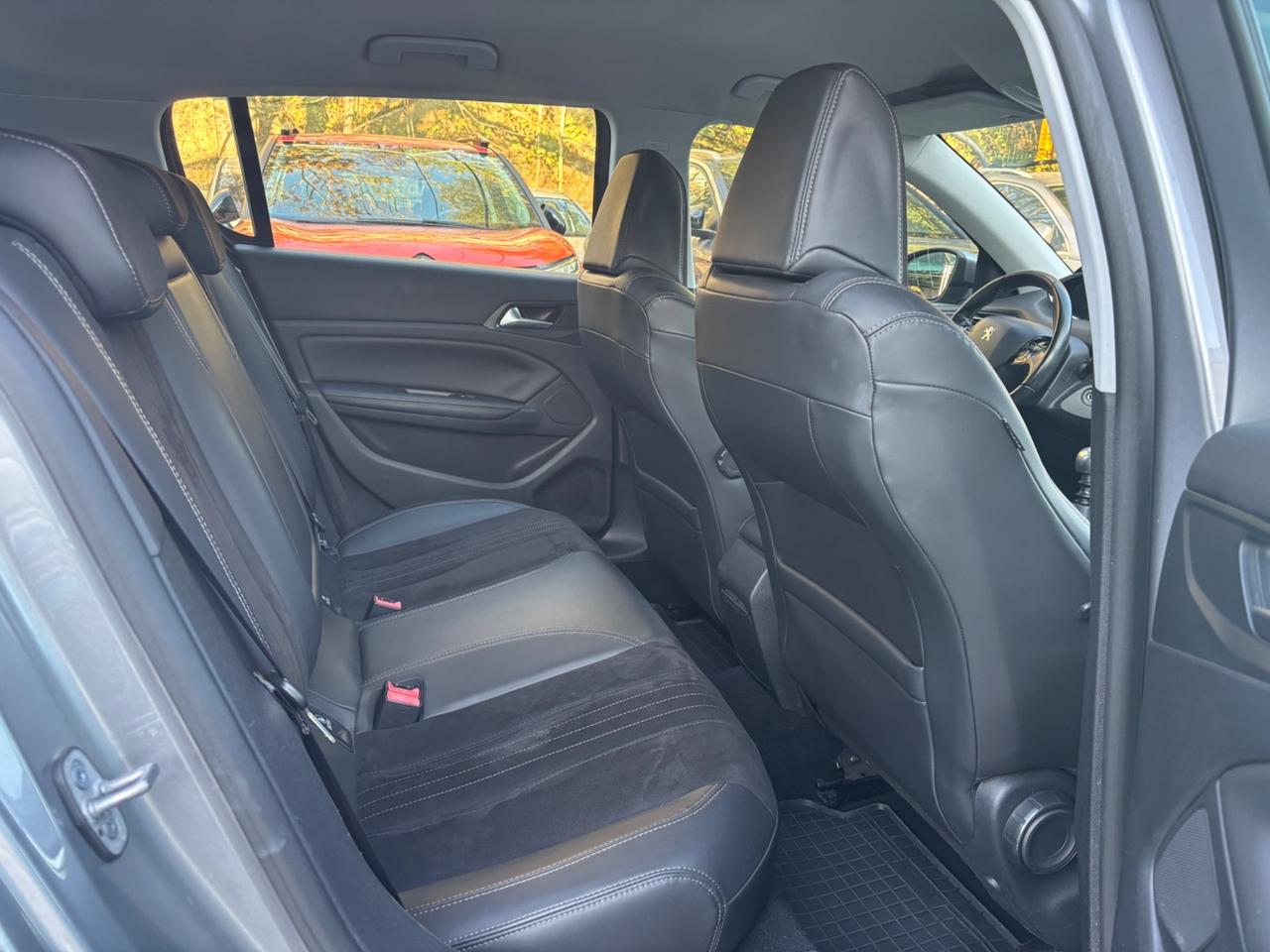 Peugeot 308 1.6 HDi 115 CV 5 porte Allure
