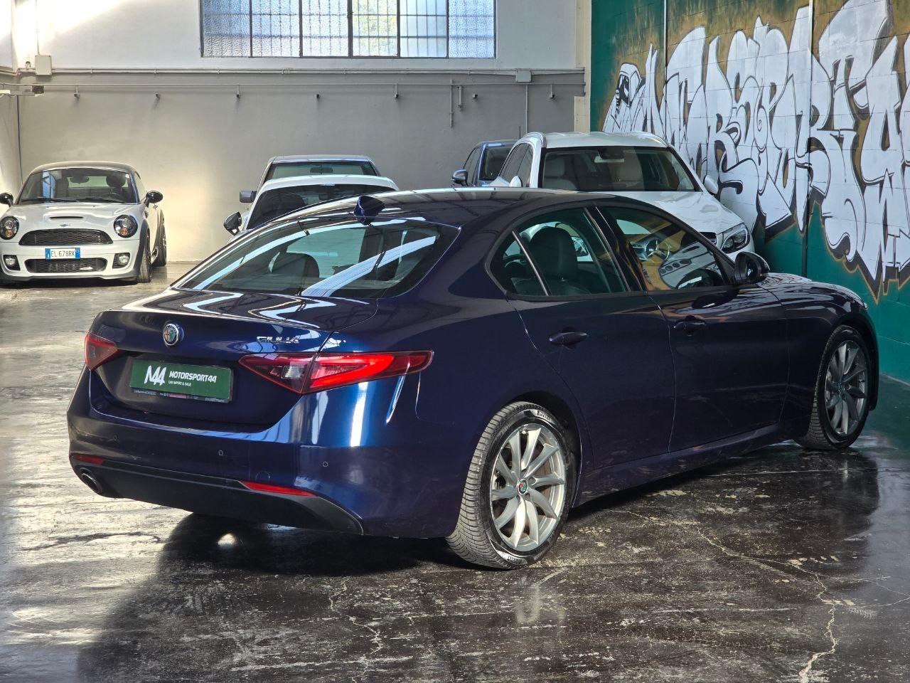 Alfa Romeo Giulia 2.2 TD 150cv AT8