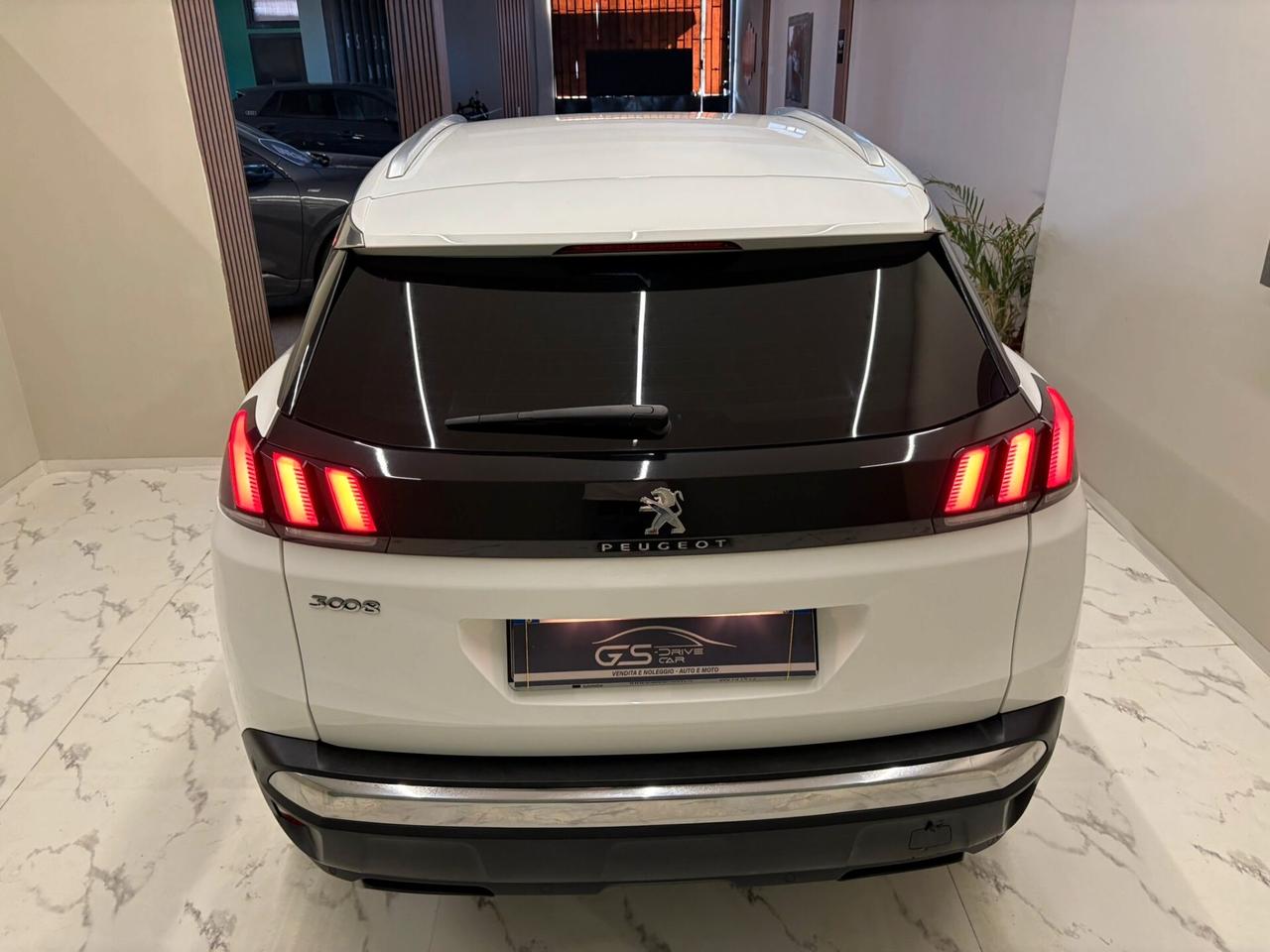 Peugeot 3008 BlueHDi 130 S&S EAT8 Allure