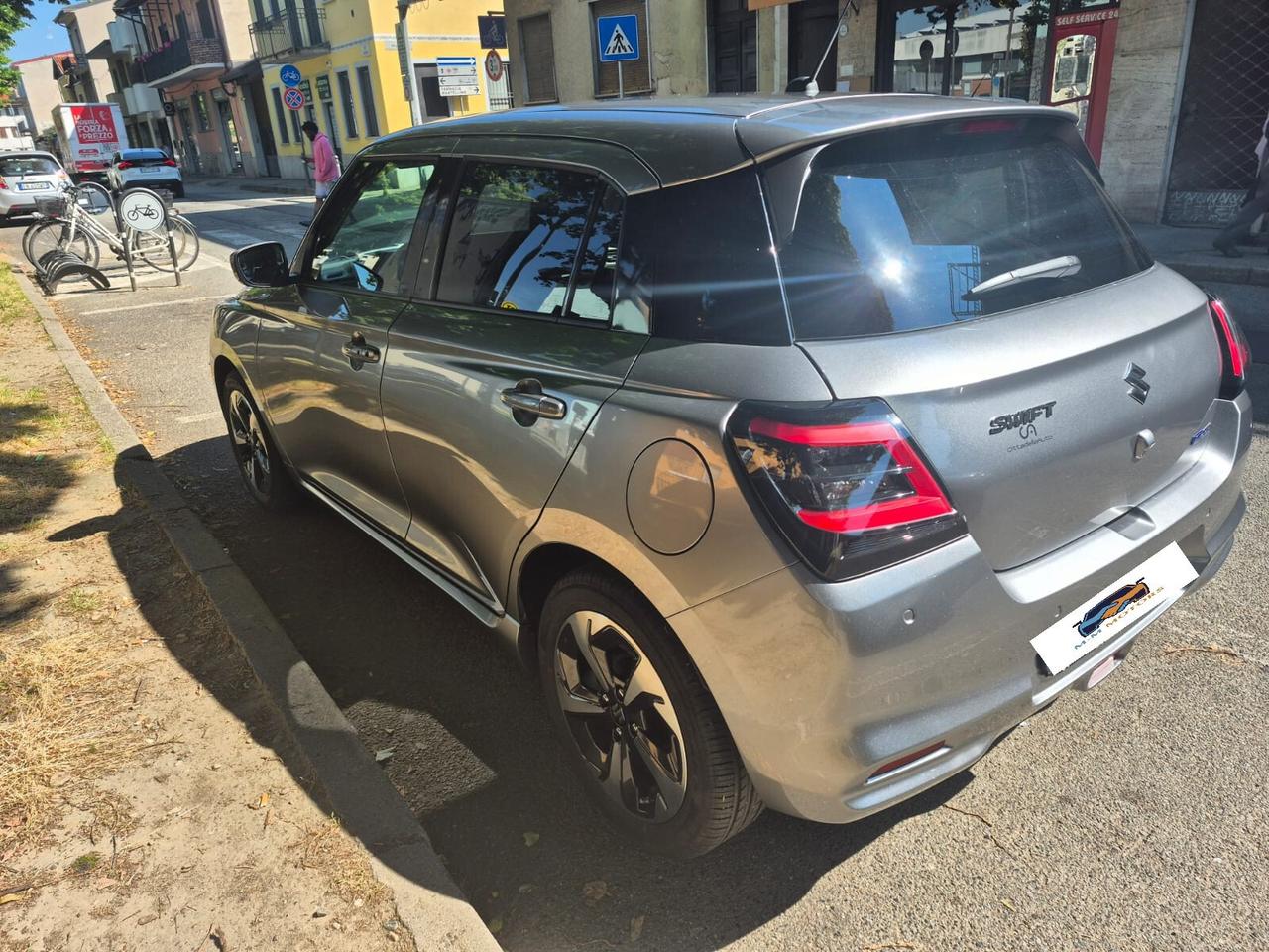 Suzuki Swift 1.2 Hybrid Top *SOLO 2.400KM*