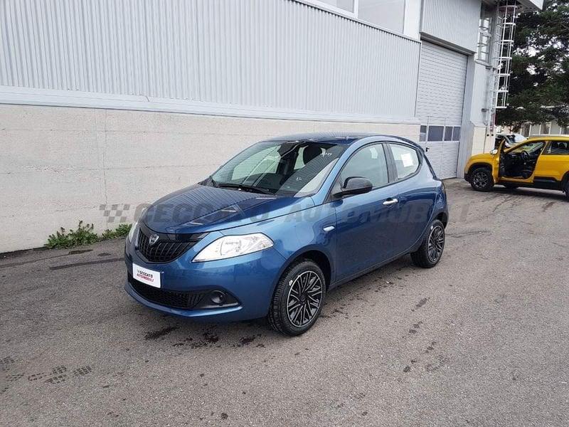 Lancia Ypsilon 1.0 firefly hybrid Oro s&s 70cv