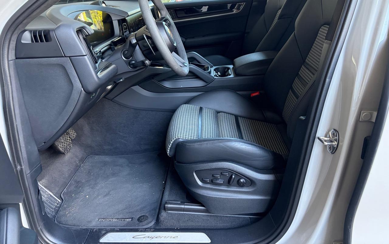 Porsche Cayenne 3.0 V6 E-Hybrid