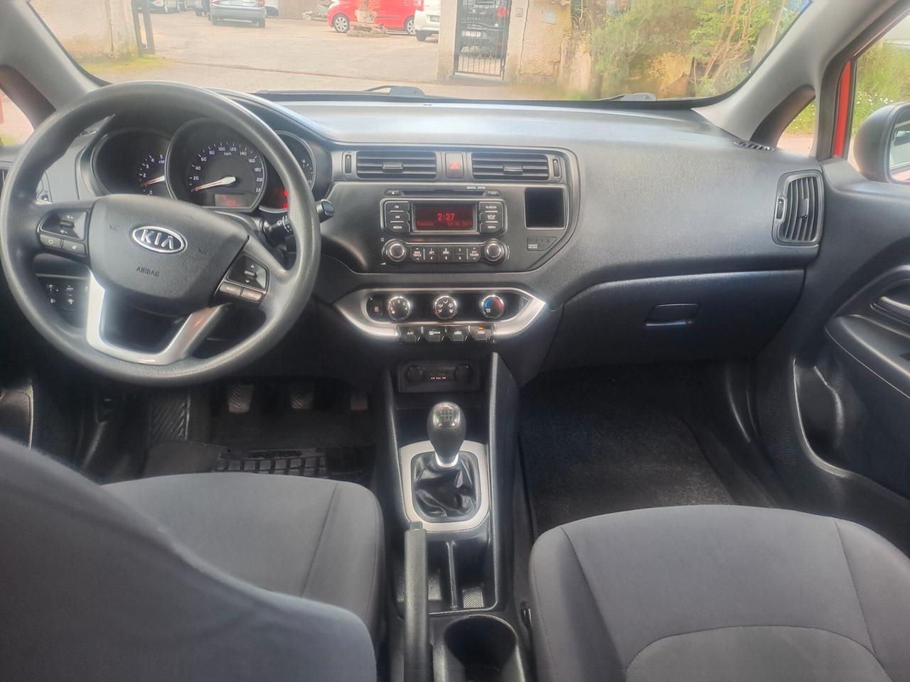 Kia Rio 1.1 CRDi WGT 5p. EX km 130mila