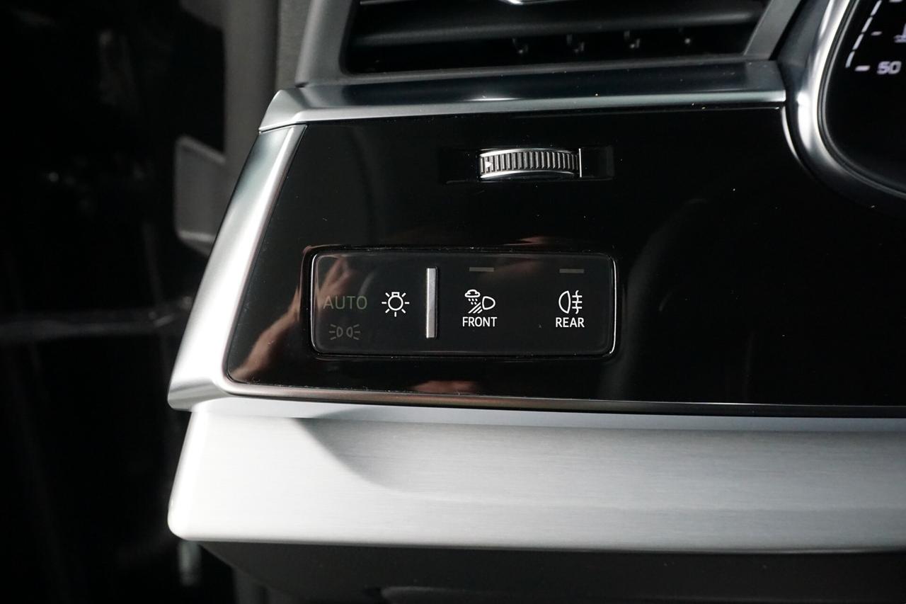 Audi Q8 45 TDI quattro tiptronic S Line Identity Black