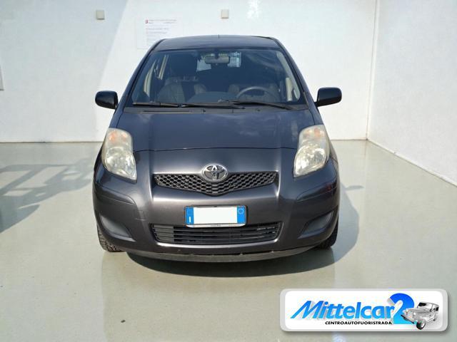 TOYOTA Yaris 1.0 5 porte Now