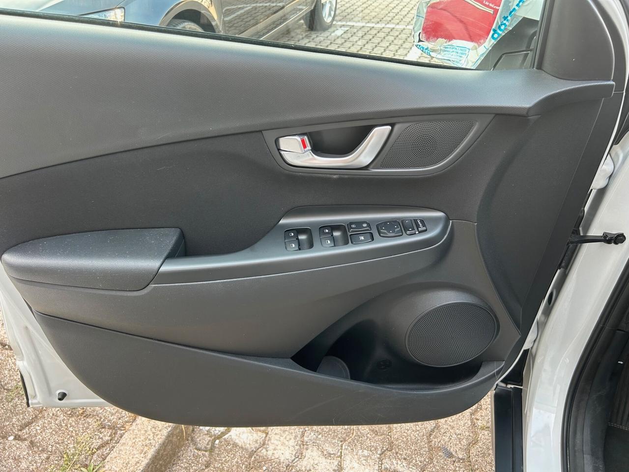 Hyundai KONA 1.6 gdi hev 141cv GRANDINATA