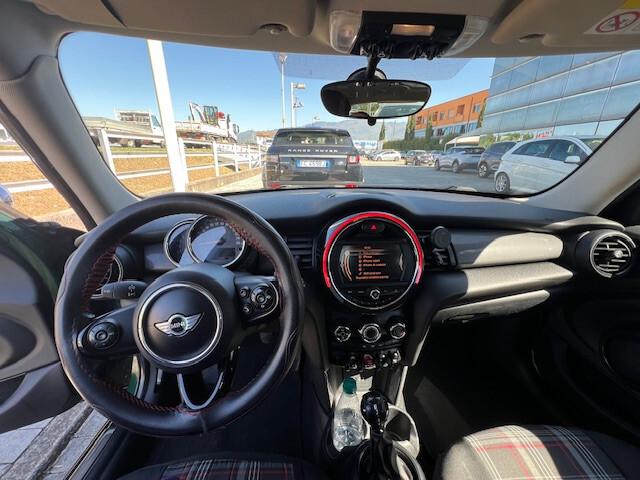 Mini 1.5 Cooper D 5 porte
