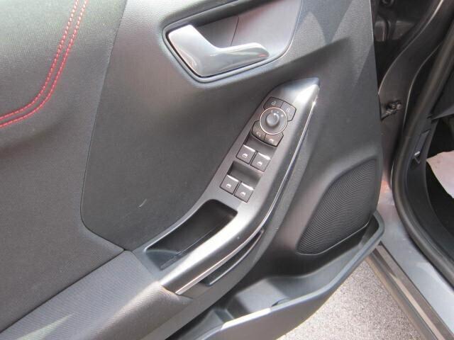 Ford Puma 1.0 EcoBoost Hybrid 125 CV S&S ST-Line NEOPATENTATI