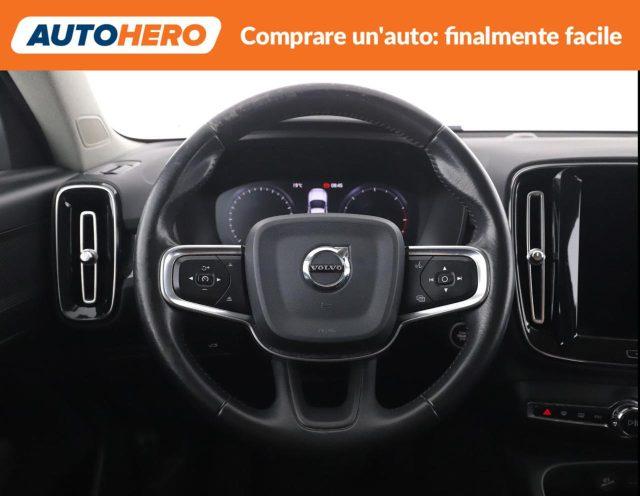 VOLVO XC40 D3 AWD Momentum Pro