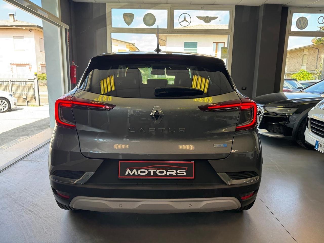 Renault Captur Full Hybrid E-Tech 145 CV Initiale Paris (105 kw