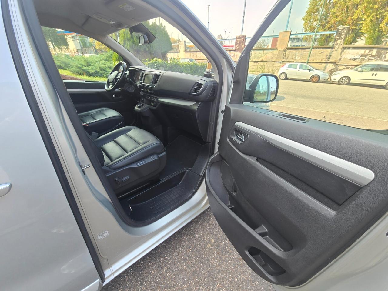 Citroen Spacetourer Business Lounge