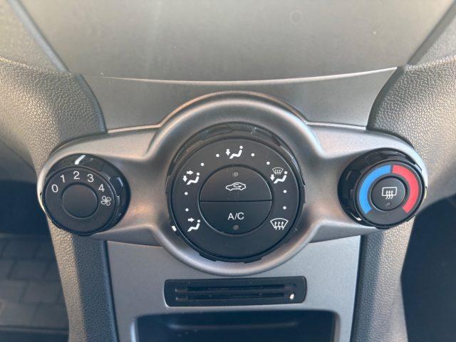FORD Fiesta 1.2 82CV 5 porte OK NEOPATENTATI EURO 5 BENZINA