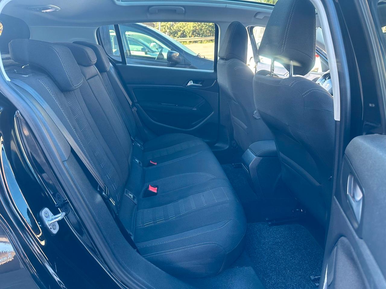 Peugeot 308 BlueHDi 120 S&S EAT6 GT Line