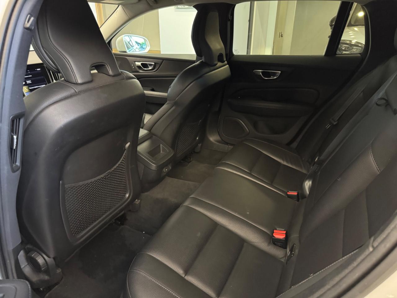 Volvo V60 Cross Country V60 Cross Country B4 (d) AWD automatico Ultimate