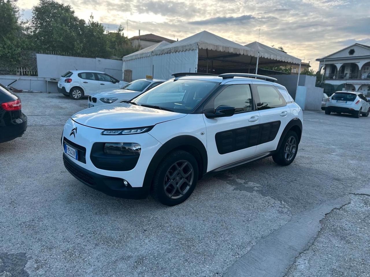 Citroen C4 Cactus PureTech 82 Shine