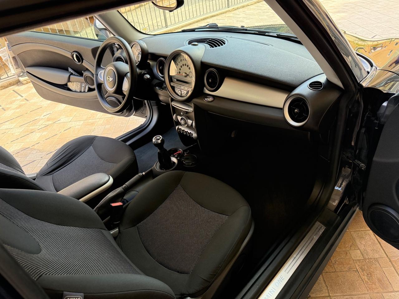 Mini 1.6 16V Cooper D