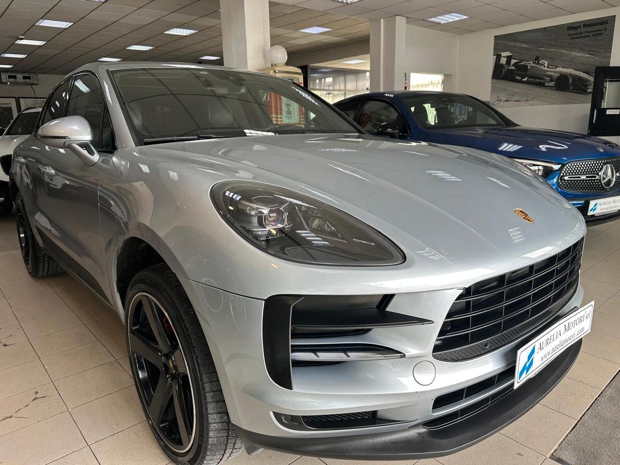 Porsche Macan 2.0 245 HP RESTYLING FULL TENUTA IN MODO MANIACALE