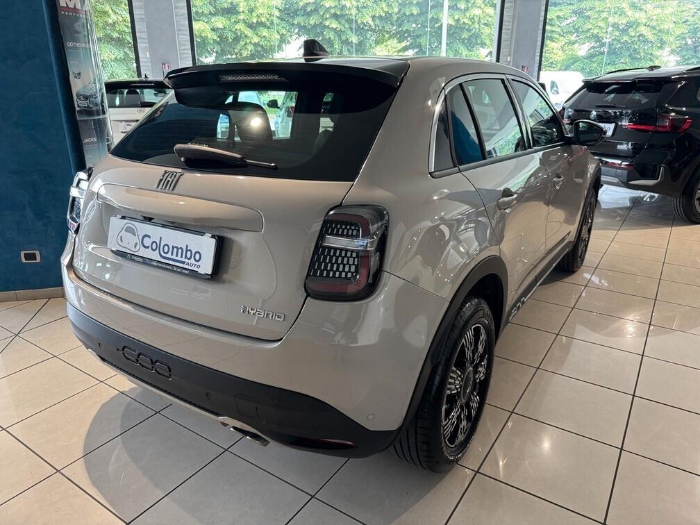 Fiat 600 1.2 hybrid 145cv auto Led Navi Cam App conn 17"
