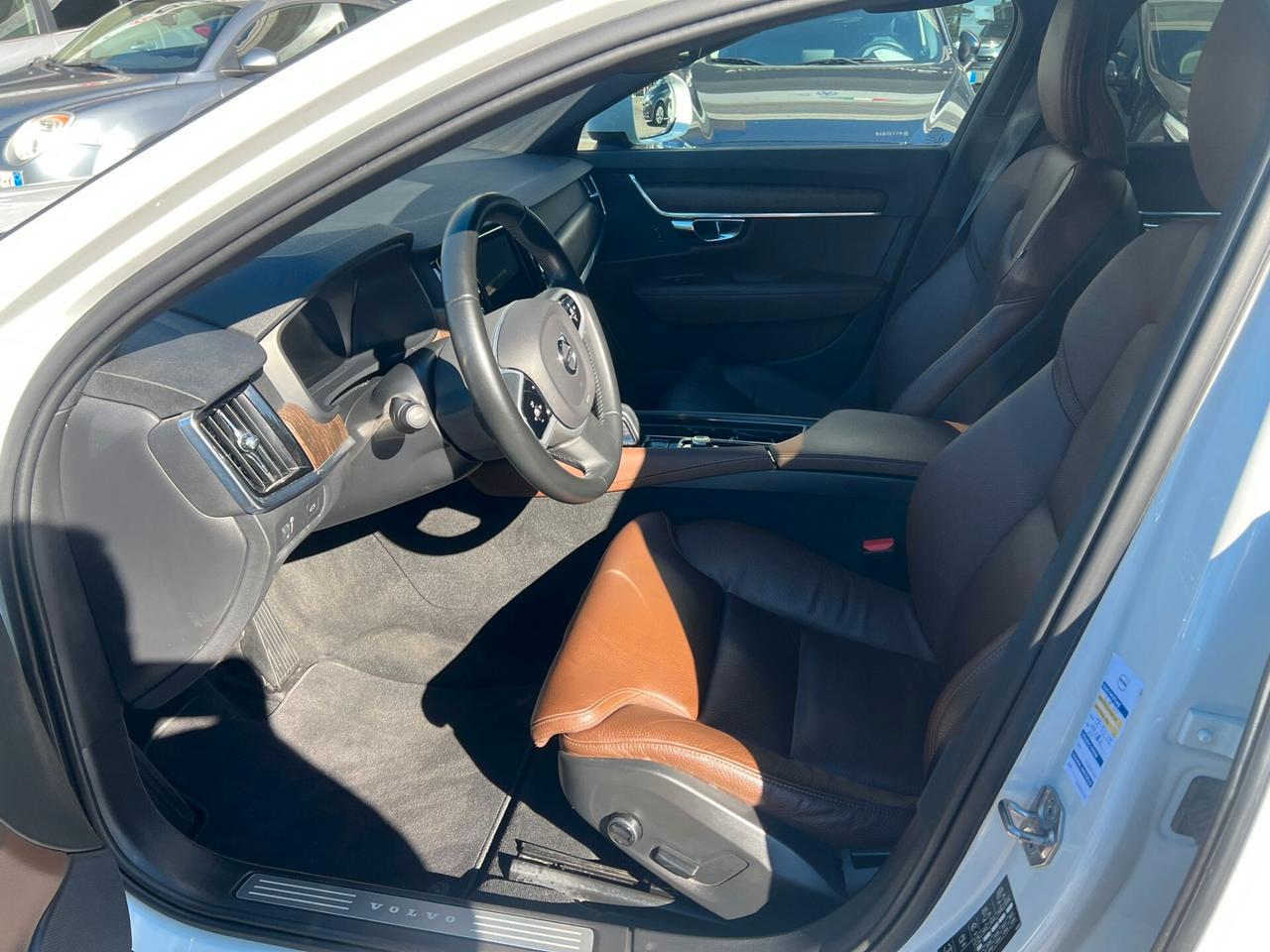 Volvo V90 Cross Country B4 (d) AWD Geatronic Business Pro Line