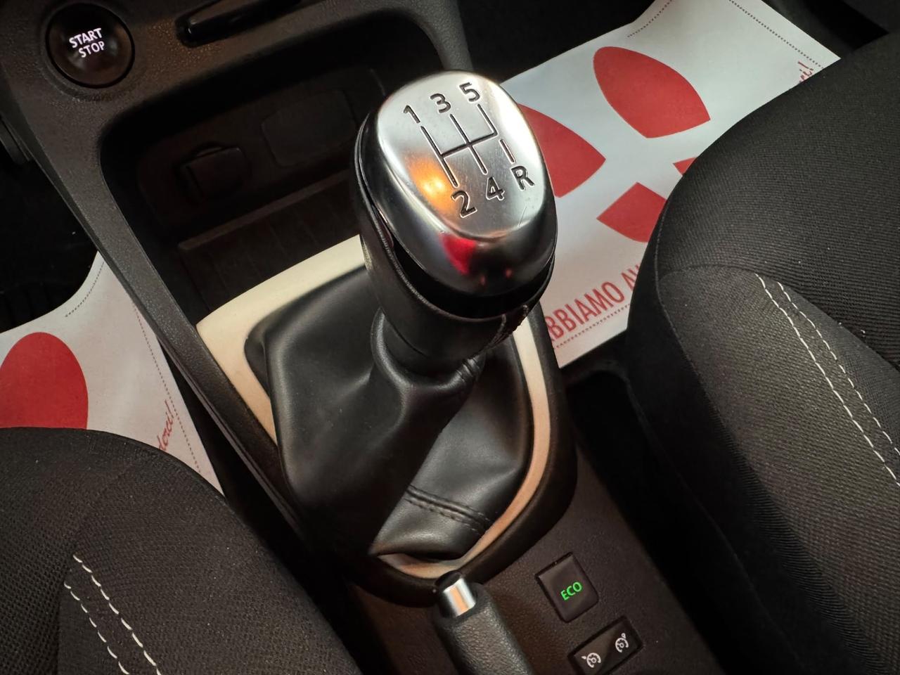 Renault Captur 1.500cc diesel/ 2017/ km 73mila