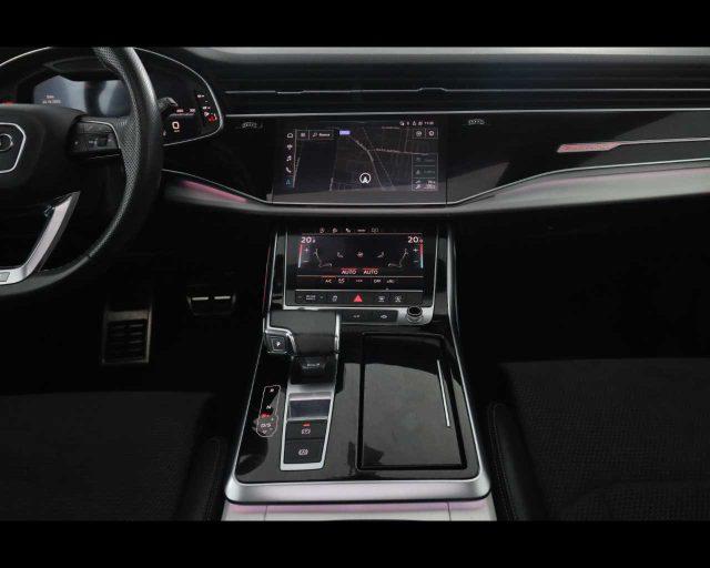 AUDI Q7 55 TFSI quattro tiptronic