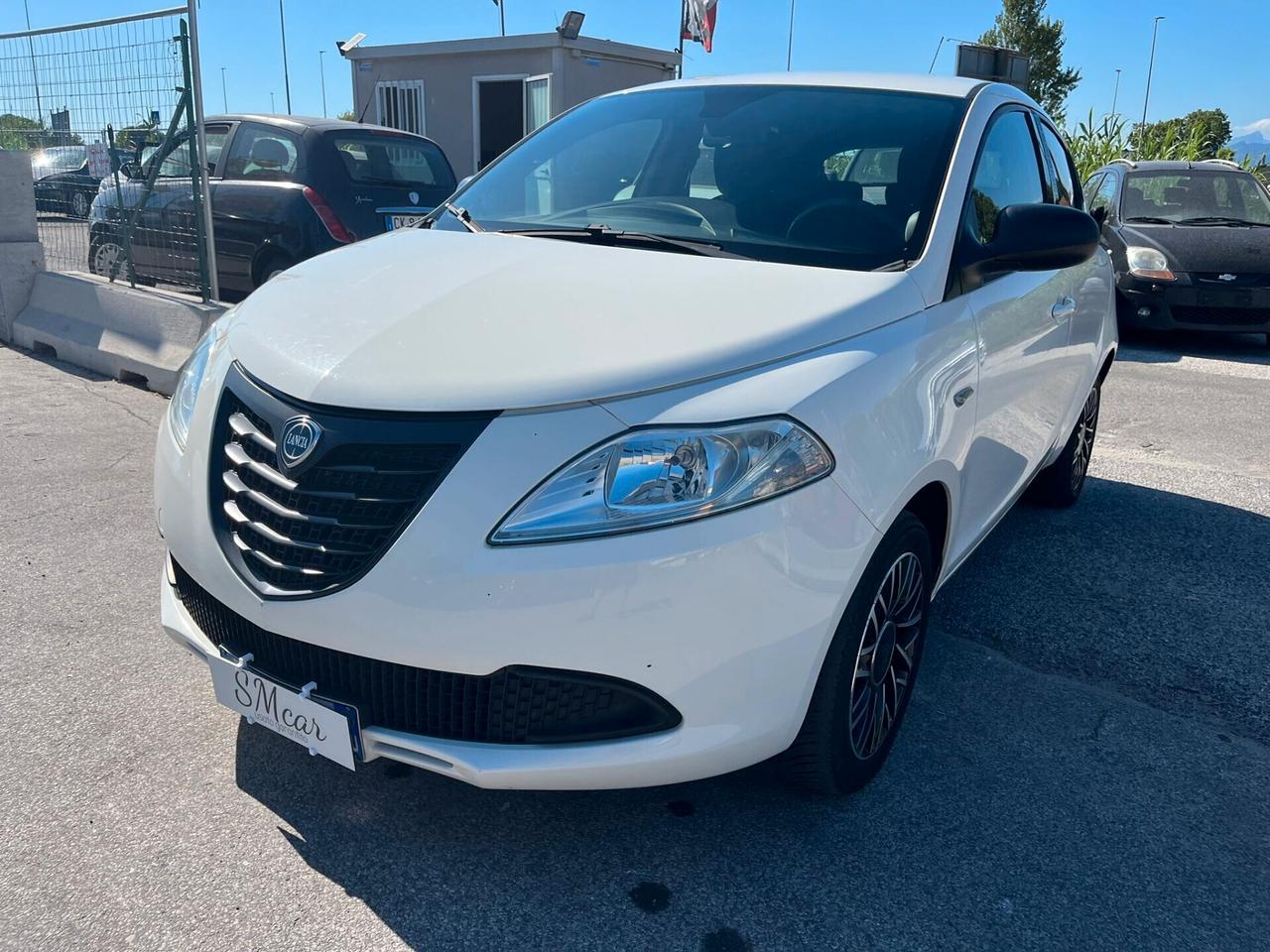 Lancia Ypsilon 1.2 69 CV 5 porte GPL Ecochic S Momodesign