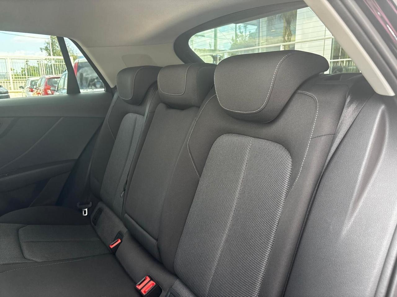 Audi Q2 30 TDI S tronic Business Design