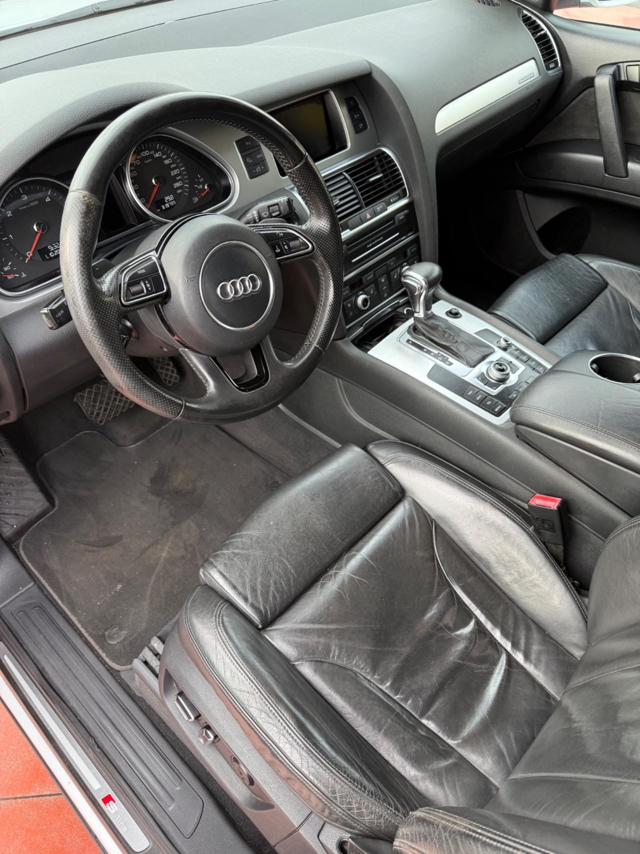 Audi Q7 3.0 V6 TDI quattro tiptronic edition