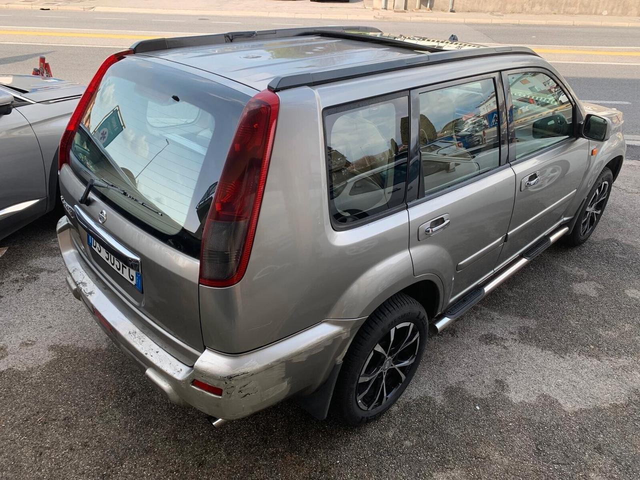 Nissan X-Trail 2.2 TD 4x4 Pelle Tetto Neopat.