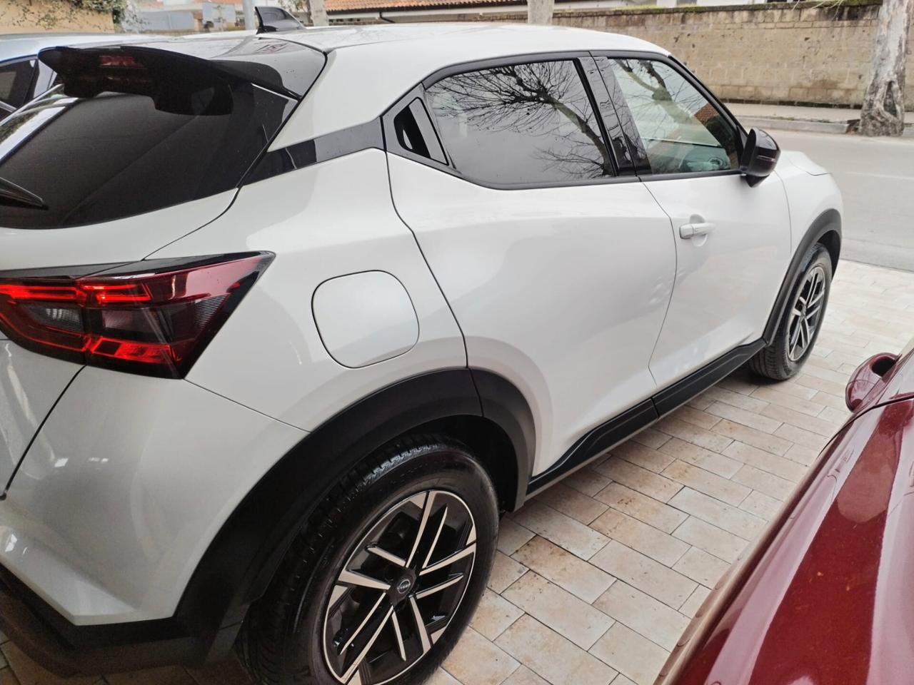 Nissan Juke 1.0 DIG-T 114 CV N-Connecta