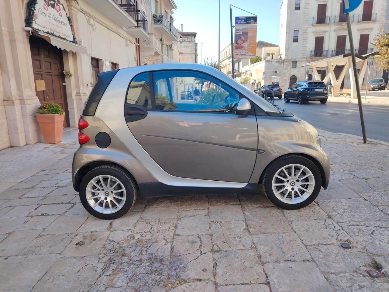 Smart ForTwo 1000 52 kW MHD coupé passion