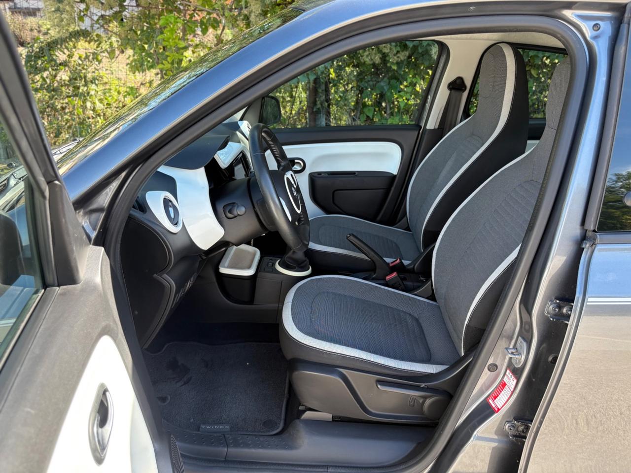 Renault Twingo SCe Intens FULL/LED/NAV
