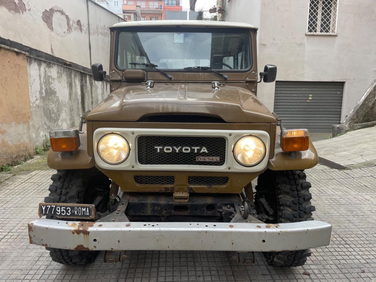 Toyota Land Cruiser BJ 42