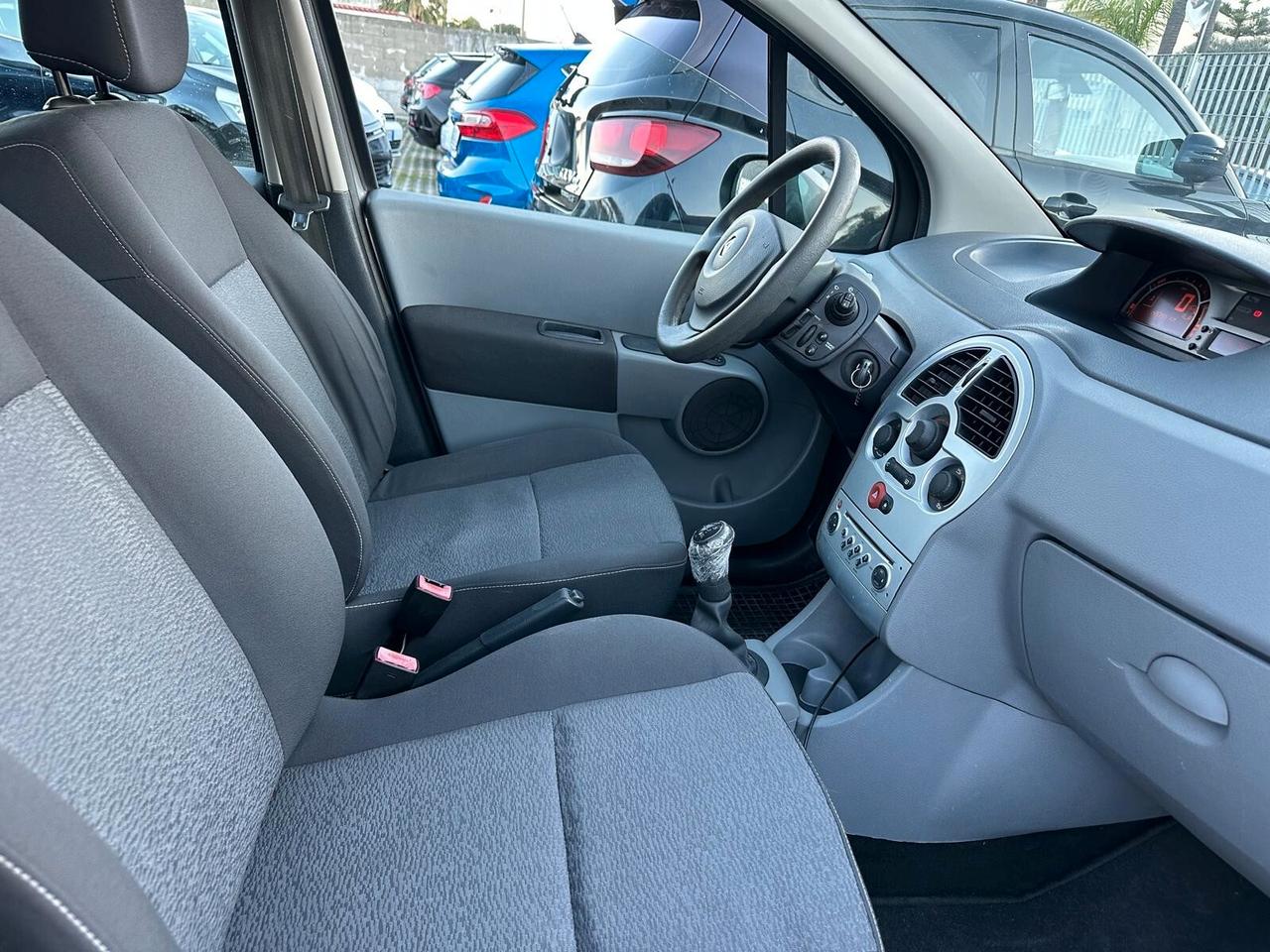 Renault Modus 1.2 16V Live-03/2011