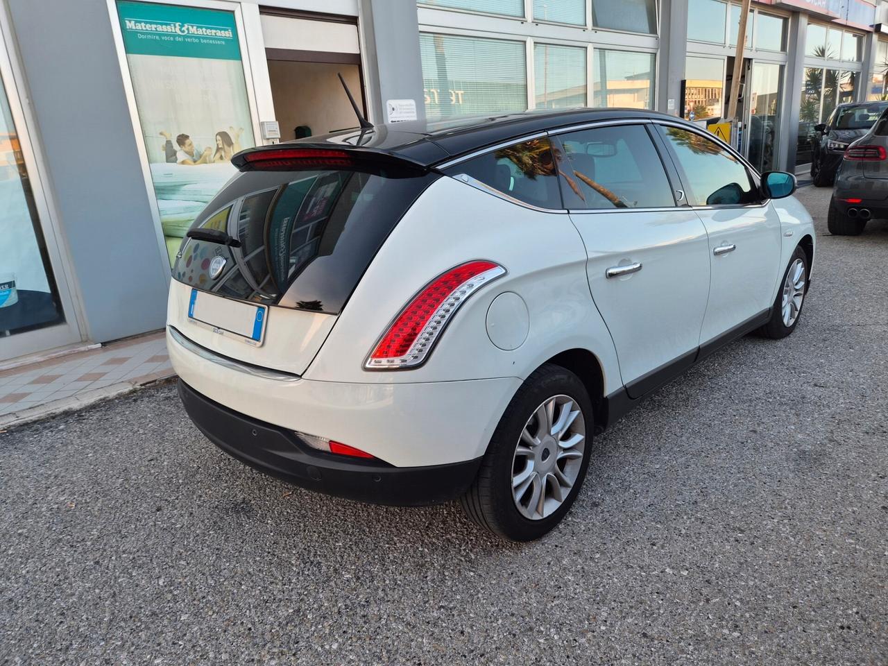 Lancia Delta 1.6 MJT DPF Platino