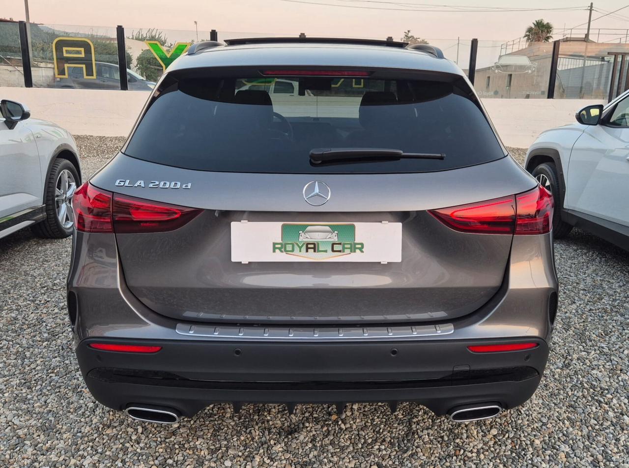 Mercedes-benz GLA 200 d AMG Premium Night edition Tetto apribile