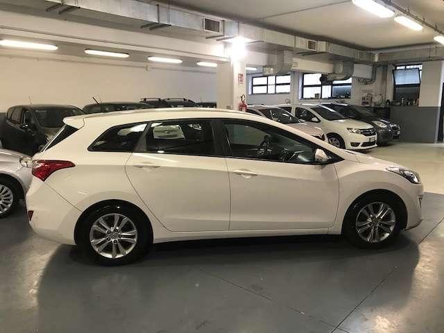 Hyundai i30 i30 Wagon 1.6 crdi Classic 110cv FRIZIONE NUOVA