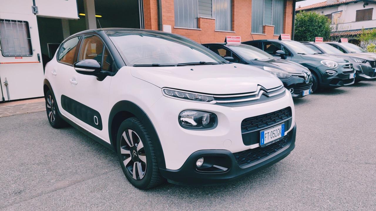 Citroen C3 1.2 Benz 110cv Cambio Aut. Bicolor