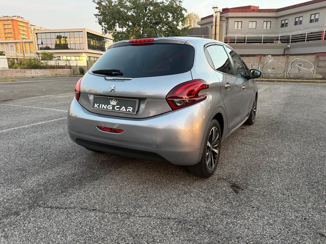 Peugeot 208 PureTech 82 Stop&Start 5 porte Signature