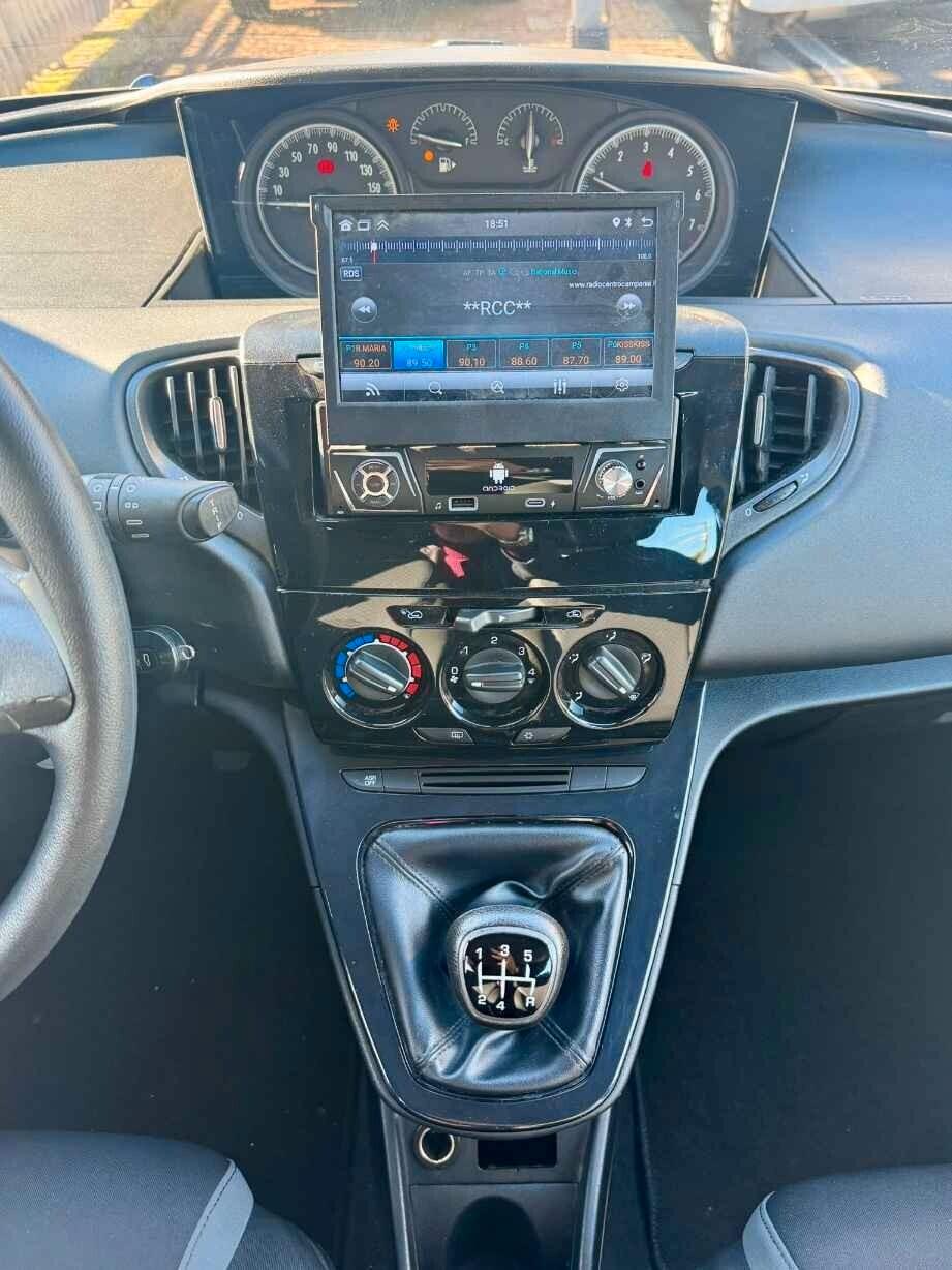 Lancia Ypsilon 1.2 69 CV GPL Ecochic Gold